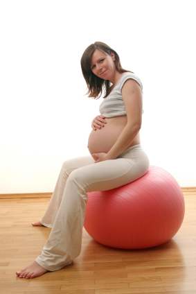 9 Ways how to lose weight naturally post pregnancy